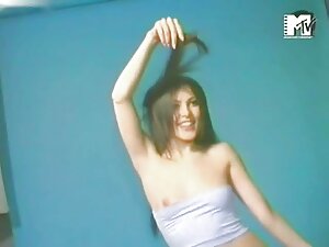 membuat setiap video ...
